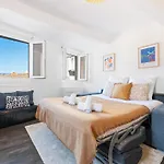 Charming Typical Studio In The Heart Of Vieux Nice Ac