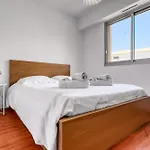 Nice 1Br W Terrace & Parking