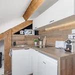 Studio sous les toits, Nice Centre