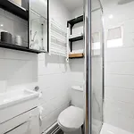 Les Palmiers, Quiet And Air-Conditioned