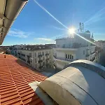 Studio Moderne Au Carre D\'Or