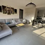 Spacious Apartment In Nice With Balcony
