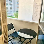 Carre Or Avec Balcon Nice