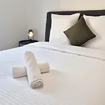Apartment T3 Neuf Climatise Avec Parking A Nice