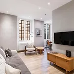Authentic Old Town, Separate Bedroom, Ac Apartment