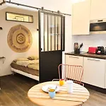 Grand studio cosy au cœur du Vieux-Nice