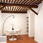 Apartment Charme Du Vieux-nice - Cocon Lumineux A 100 M De La