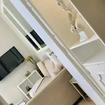 Apartment Stunning Flat With Sea View & Garden On Promenade Da