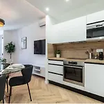 Carre Dor Design Confort And Centralite Apartment
