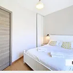 Nestor&jeeves - Gelato - Bright - Balcony Apartment