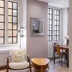 Authentic Old Town, Separate Bedroom, Ac Apartment Nice