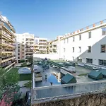 Ultra 2 Bdr - Ac & Balcony Apartment