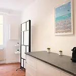 Apartment Charme Du Vieux-nice - Cocon Lumineux A 100 M De La Nice
