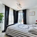 Happyfew Penthouse Lucia Apartment *