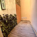 T4 Centre - Close To Shops, Wi-fi, Ac Apartment *
