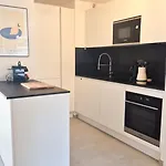 Apartment T3 Neuf Climatise Avec Parking A *