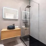 Au Coeur De Nice, Gare A Pied Et Climatisation