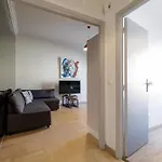 Apartment Ultra 2 Bdr - Ac & Balcony *