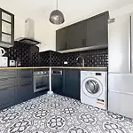 Apartment Comfort And Relaxation And Swimming Pool *