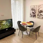 Apartment Nikaia - 2br Close To Everything *