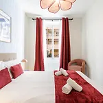 Ambiance Douce Et Elegante A Liberation * Nice