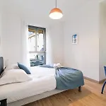 Ultra 2 Bdr - Ac & Balcony * Nice