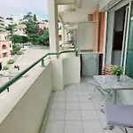 Charming 1-Bedroom Apartment With Free Parking