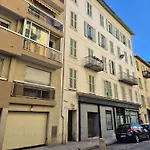 Plein Centre Appartement Climatise Et Spacieux Avec Grande Terrasse Sur Le Toit A Nice