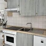 Apartment With View Near *