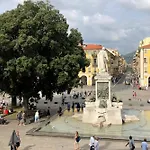 Beautiful 85M Near The Historic Center