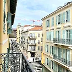 Charming & Roomy Apartment With Balcony Heart Of Nice