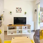 Apartment Cosy Dans Un Ecrin De Verdure -nice *