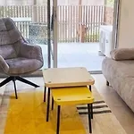 Cosy Dans Un Ecrin De Verdure -nice Apartment *