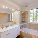 Hill A Terrasse 130m2, Vue Panoramique, Piscine, Parking Prive, Climatisation, Wifi *
