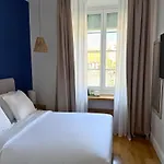 Hotel De La Mer