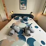 Le Clio Carre D\'Or Beach Apartment