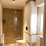 Dana Centre 16 Apartment *