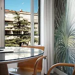 2 Climatisees Au Carre D Or A 5 Min Des Plages Et De La Promenade Des Dans Un Environnement Calme Nice