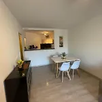 Beau A 50m De La Apartment