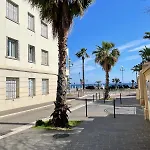 Beau A 50m De La Apartment