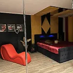 La loveroom bdsm de Nice la chambre luxe des désirs