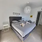 Blue Pearl Vue Mer By Avecoeur