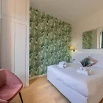Apartment 06a3 - Lovely In The Heart Of Old *