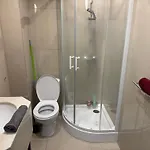 Refait à neuf Mars 2026 - Cosy studio en face de la gare