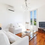 Open View Terrace - Wide 2 Bdr Quiet Area