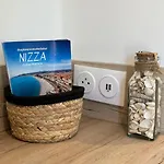 Apartment Bright Ac Prime Location Place Massena Steps From