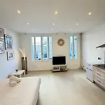 Plein Centre Clim, Proche Gare Et Tramway