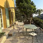 Villa House On The Hill