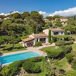 Villa Vinaigrier -Where Nature Finds You