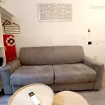 Bright And Quiet Studio In Nice